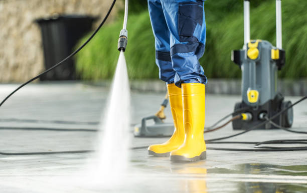 Why Choose Our Certified Pressure Washing Experts for Your Project Needs in Gifford, FL?